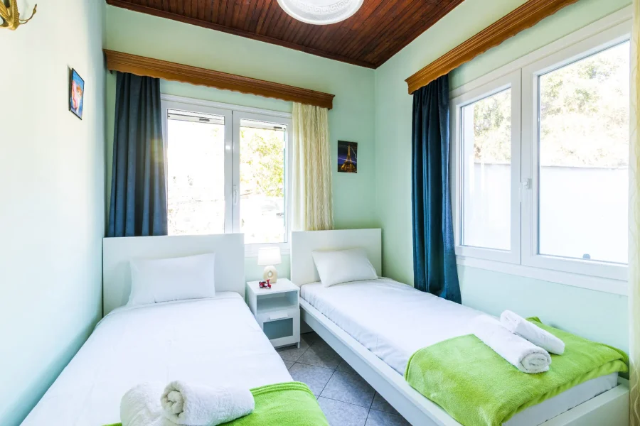 konnect.gr Loggos Seaview Cottage with Pool Holiday Home 005