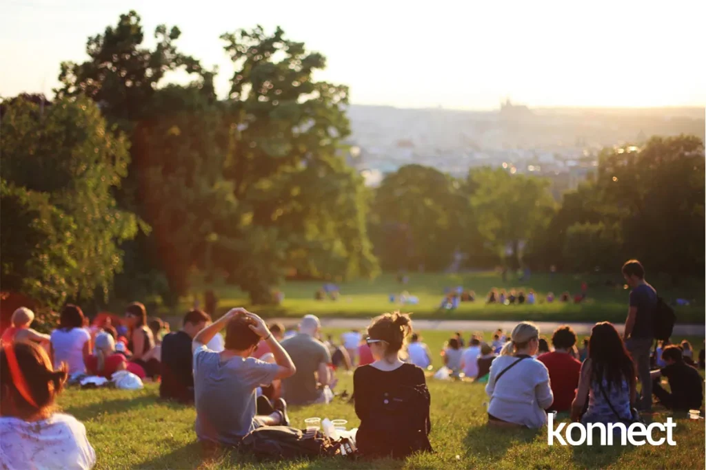 konnect.gr traveler demographic types 1